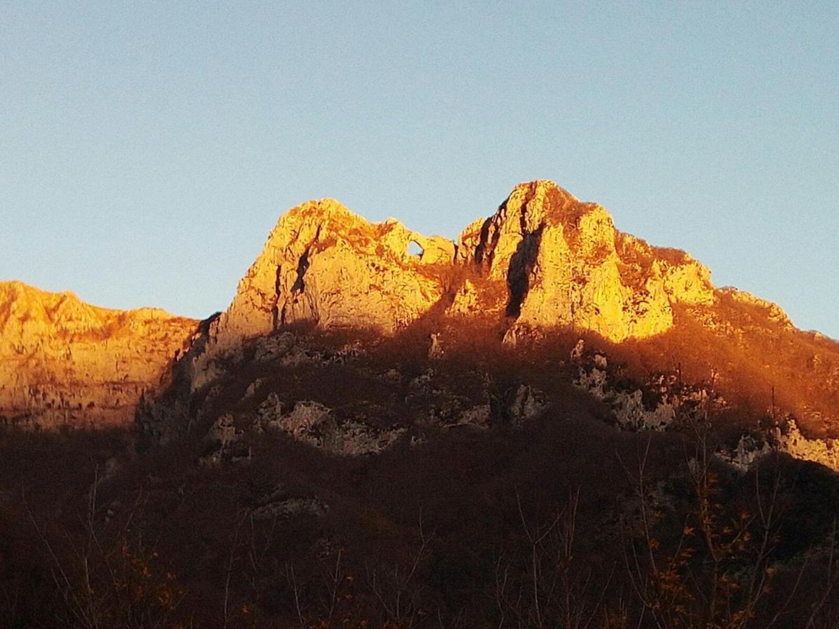 Pania Forata Hostel Stazzema Dış mekan fotoğraf